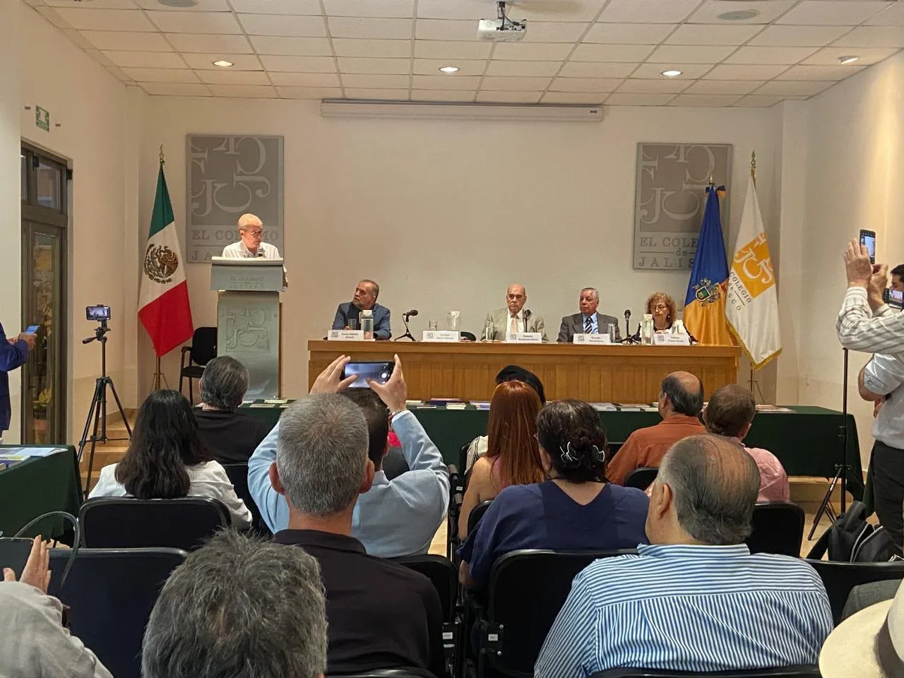 Expo Libros de Periodistas de Jalisco